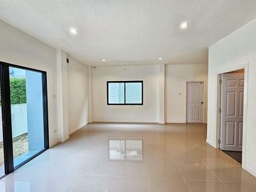 87734 - ขายขาดทุน S-GATE PREMIUM ซ.กันตนา บ้านใหม่ ไม่เคยเข้าอยู่ สภาพมือ 1