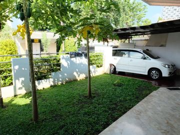 LANGKA! Rumah Kertajaya Indah Mewah 2 Lantai Besar Luas Dekat Raya MERR Dharmahusada Manyar Kertoarjo SHM