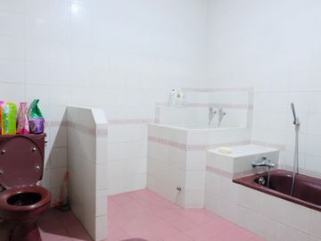 LANGKA! Rumah Kertajaya Indah Mewah 2 Lantai Besar Luas Dekat Raya MERR Dharmahusada Manyar Kertoarjo SHM