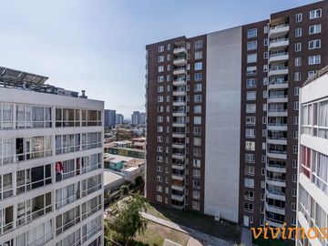 1 Dormitorio + 1 Baño + Estacionamiento y Bodega en San Miguel, Metro Ciudad del Niño.