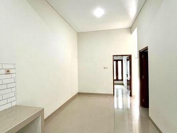Rumah Baru Dalam Perumahan di Wirokerten
