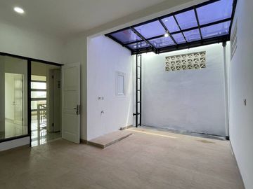 Dijual Rumah 2 Lantai Murah Dekat ICE BSD CITY Tangerang Diskon 200 Juta