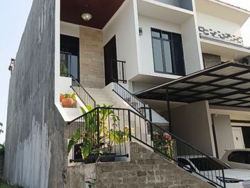 Dijual Rumah 2 Lantai Murah Dekat ICE BSD CITY Tangerang Diskon 200 Juta
