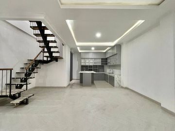 Dijual Rumah 2 Lantai Murah Dekat ICE BSD CITY Tangerang Diskon 200 Juta