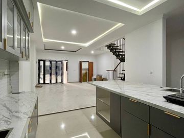 Dijual Rumah 2 Lantai Murah Dekat ICE BSD CITY Tangerang Diskon 200 Juta