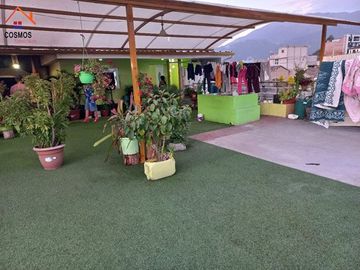 Venta de casa en Otavalo sector Gonzales Suarez,  frente al parque