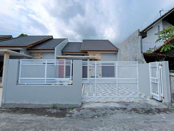 rumah baru 3 unit siap huni di maguwoharjo dekat jogjabay
