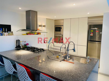 Departamento Moderno Doble Altura Con Terraza - Casuarinas Baja