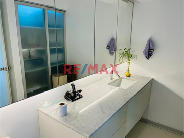 Departamento Moderno Doble Altura Con Terraza - Casuarinas Baja