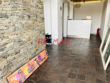 Departamento Moderno Doble Altura Con Terraza - Casuarinas Baja