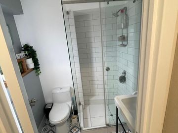 Vendo Lindo Flat de 2 Dorm con 1 Cochera y 1 Dp en Barranco 135,000USD