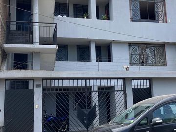 DEPARTAMENTO AMPLIO EN SJM FRENTE PANAMERICANA SUR REMATE