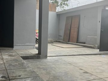 DEPARTAMENTO AMPLIO EN SJM FRENTE PANAMERICANA SUR REMATE