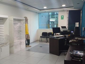 Edificio en Venta como Local Comercial