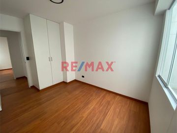 ID: 1109876 Venta Amplio Departamento 2Do Piso Pueblo Libre