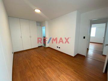 ID: 1109876 Venta Amplio Departamento 2Do Piso Pueblo Libre