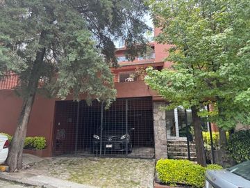 ¡Oportunidad única en Vista del Valle, Naucalpan, Estado de México!