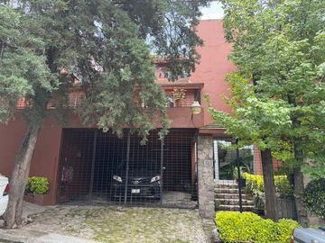 ¡Oportunidad única en Vista del Valle, Naucalpan, Estado de México!