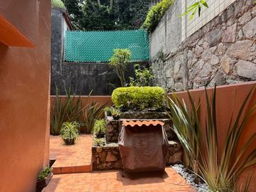 ¡Oportunidad única en Vista del Valle, Naucalpan, Estado de México!