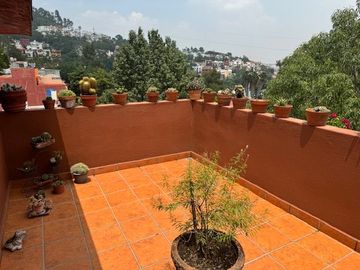 ¡Oportunidad única en Vista del Valle, Naucalpan, Estado de México!