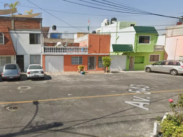 ¡¡CASA EN VENTA EN COL. SAN JUAN ARAGÓNALC. GUSTAVO A. MADERO!!
