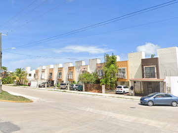 MAGNIFICA CASA EN CANCUN, EXCELENTE UBICACION, A UNOS MINUTOS DE ¡¡¡ LA PLAYA, EL PUERTO, LOS HOTELES Y ATRACCIONES DE CANCUN!!! EXCELENTE PLUSVALIA