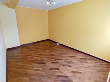 Se Vende Elegante Departamento C/Estacionamiento Y Depósito En Urb. Corpac San Isidro