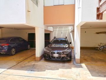 Se Vende Elegante Departamento C/Estacionamiento Y Depósito En Urb. Corpac San Isidro
