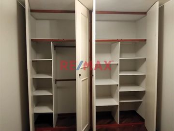 Se Vende Elegante Departamento C/Estacionamiento Y Depósito En Urb. Corpac San Isidro