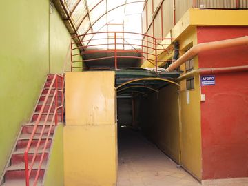 JR. SAN ROMAN CON JR. JORGE CHAVEZ - SE VENDE TERRENO ALTAMENTE COMERCIAL 2,075M2