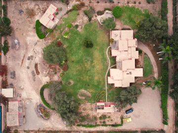 ADORABLE CASA DE CAMPO EN VENTA DE 7,000 MTS