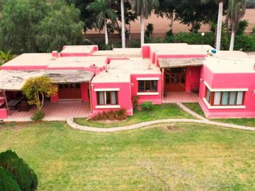 ADORABLE CASA DE CAMPO EN VENTA DE 7,000 MTS