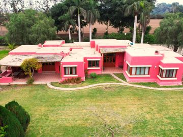 ADORABLE CASA DE CAMPO EN VENTA DE 7,000 MTS