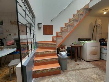 Venta de Hermosa Casa en Urb. Los Rosales Surco
