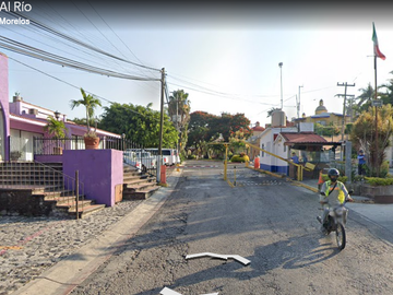 HERMOSA CASA EN CUERNAVACA MORELOS, EXCELENTE UBICACION, A UNOS MINUTOS DEL CENTRO DE CURNAVACA Y PARQUE ACUATICO TEMIXCO