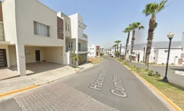CASA EN VENTA DE REMATE BANCARIO EN HACIENDA DE LAS CUMBRES, NUEVO CENTRO MTY., N.L.