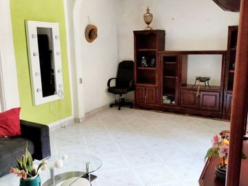 VENTA DE CASA EN JARDINES DE MORELOS, ECATEPEC DE MORELOS, MÉXICO