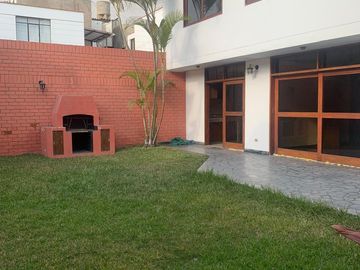 Alquiler de hermosa casa en inmejorable zona de Surco