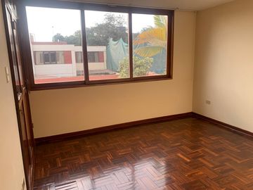 Alquiler de hermosa casa en inmejorable zona de Surco