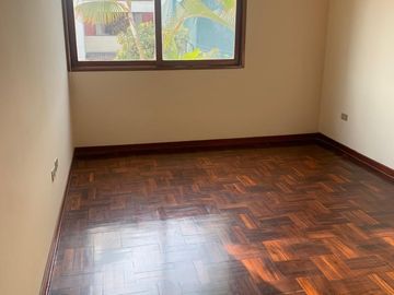 Alquiler de hermosa casa en inmejorable zona de Surco