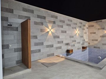 VENDO CASA DE TRES PISO EN ESTRENO EN BOULEVARD PARK PLAZA, CASTILLA