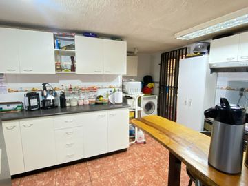 Se Vende Lida Casa Esquina en Quilicura