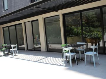 DEPARTAMENTO EN VENTA  O RENTA EN TORRE NARAN planta baja  1 recamara 98 m2 8 x 11