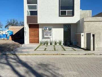 Venta de Casa Nueva en Santa Bárbara Aguascalientes (LUCY)