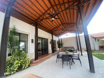 Venta de Casa Nueva en Santa Bárbara Aguascalientes (LUCY)