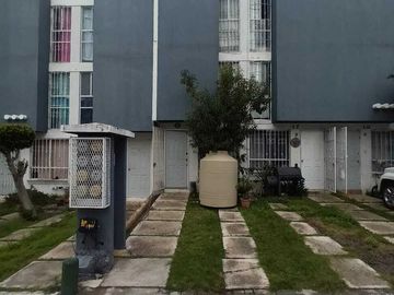 CASA EN VENTA ZONA HEROES A 20 MIN DE C.U BUAP