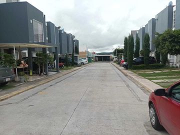 CASA EN VENTA ZONA HEROES A 20 MIN DE C.U BUAP