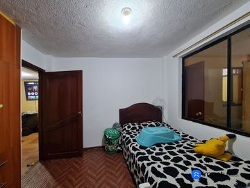 Casa rentera en venta tres departamentos