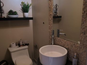 VENTA CASA OLIVOS - 3 DORMITORIOS - ESTUDIO - ESTAR - PISCINA - GUARDIANIA