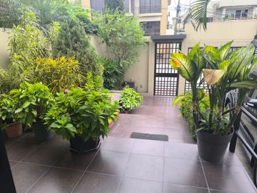 VENTA CASA OLIVOS - 3 DORMITORIOS - ESTUDIO - ESTAR - PISCINA - GUARDIANIA